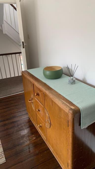 Lovely 4 Bedroom Home, Stones Throw From The Beach Brighton Exterior photo
